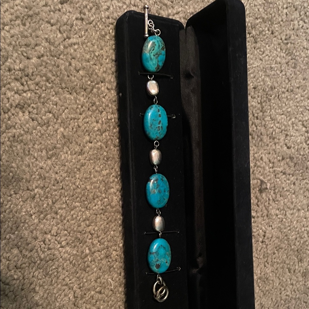 Whitney, Kelly Sterling, silver turquoise bracelet